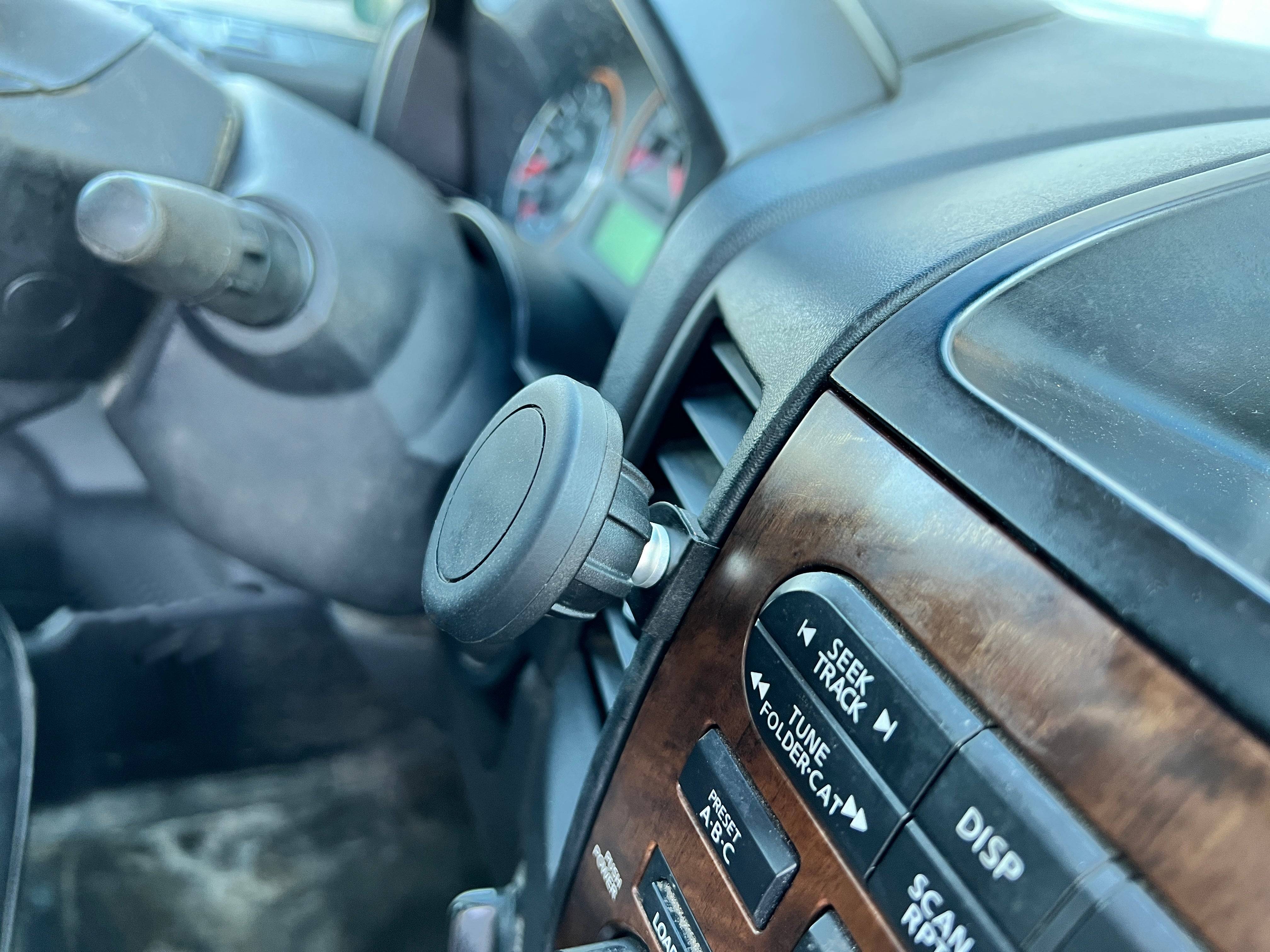 Direct Fit Phone Mount - Nissan Titan (2004-2015)
