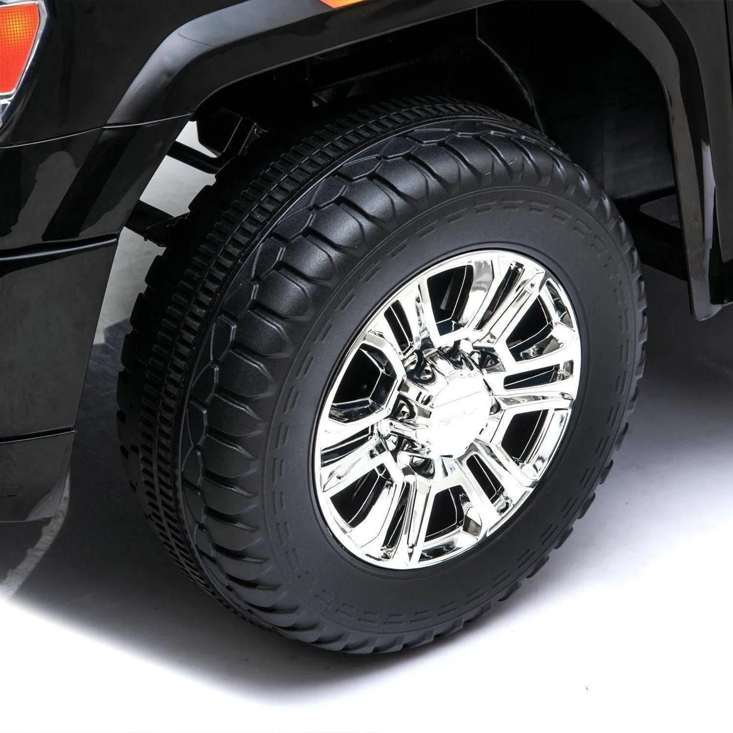 24v-gmc-denali-2-seater-battery-operated-ride-on-car-with-parental-remote-control