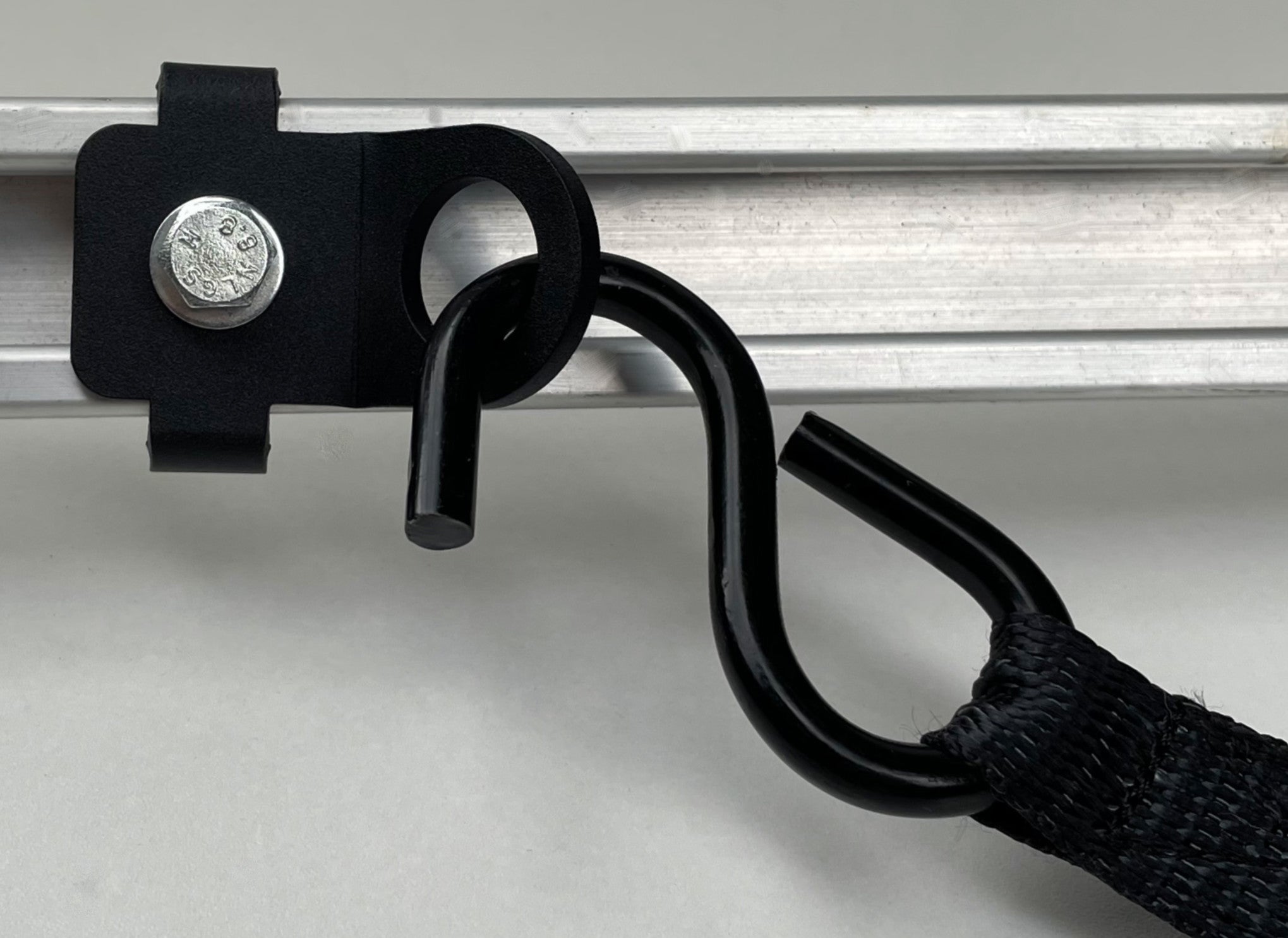 Truck Bed Rail Tie Down Cleats with Tie Down Straps