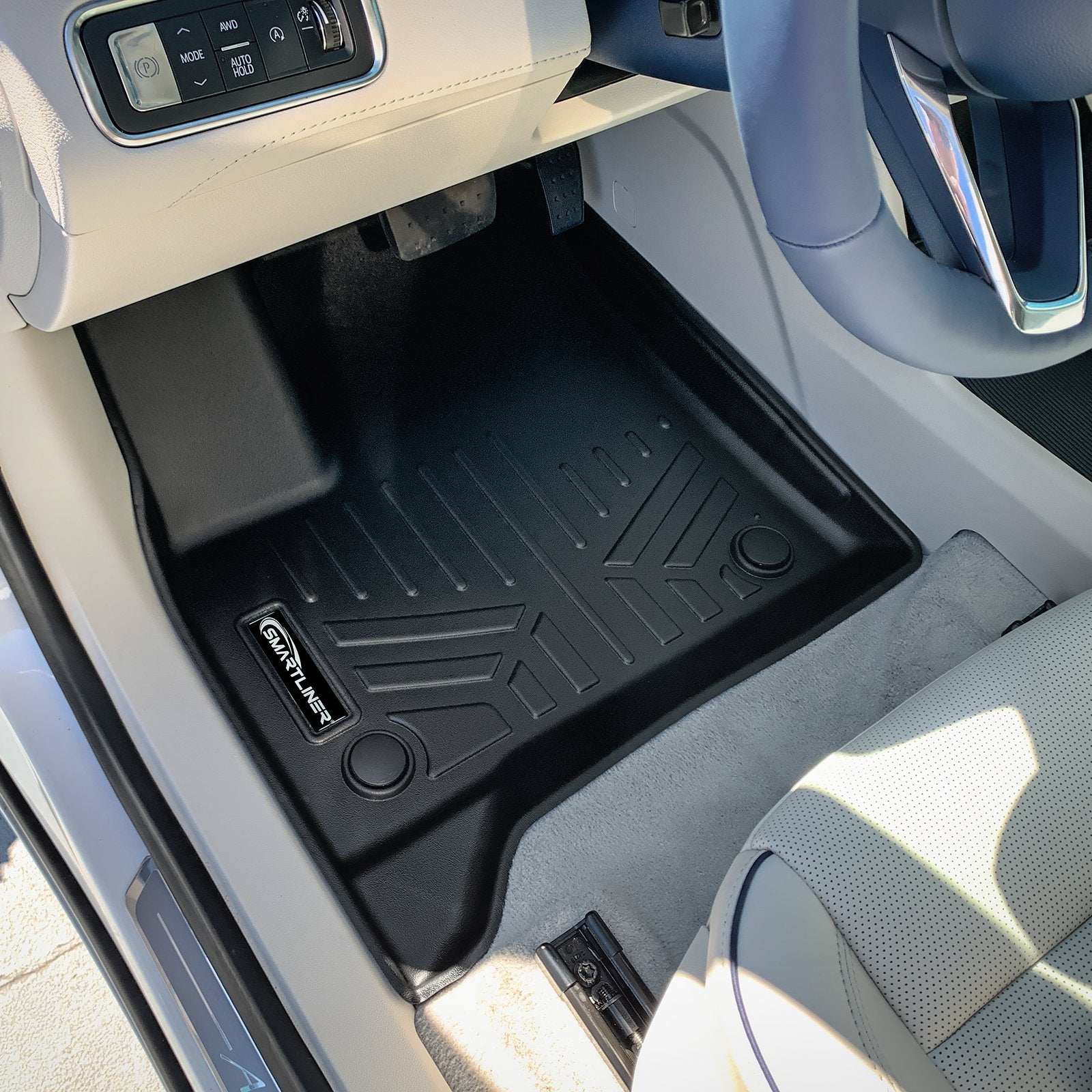 SMARTLINER 2024 - 2025 Chevrolet Traverse 7 Passenger and 8 Passenger Custom Fit Floor Liners