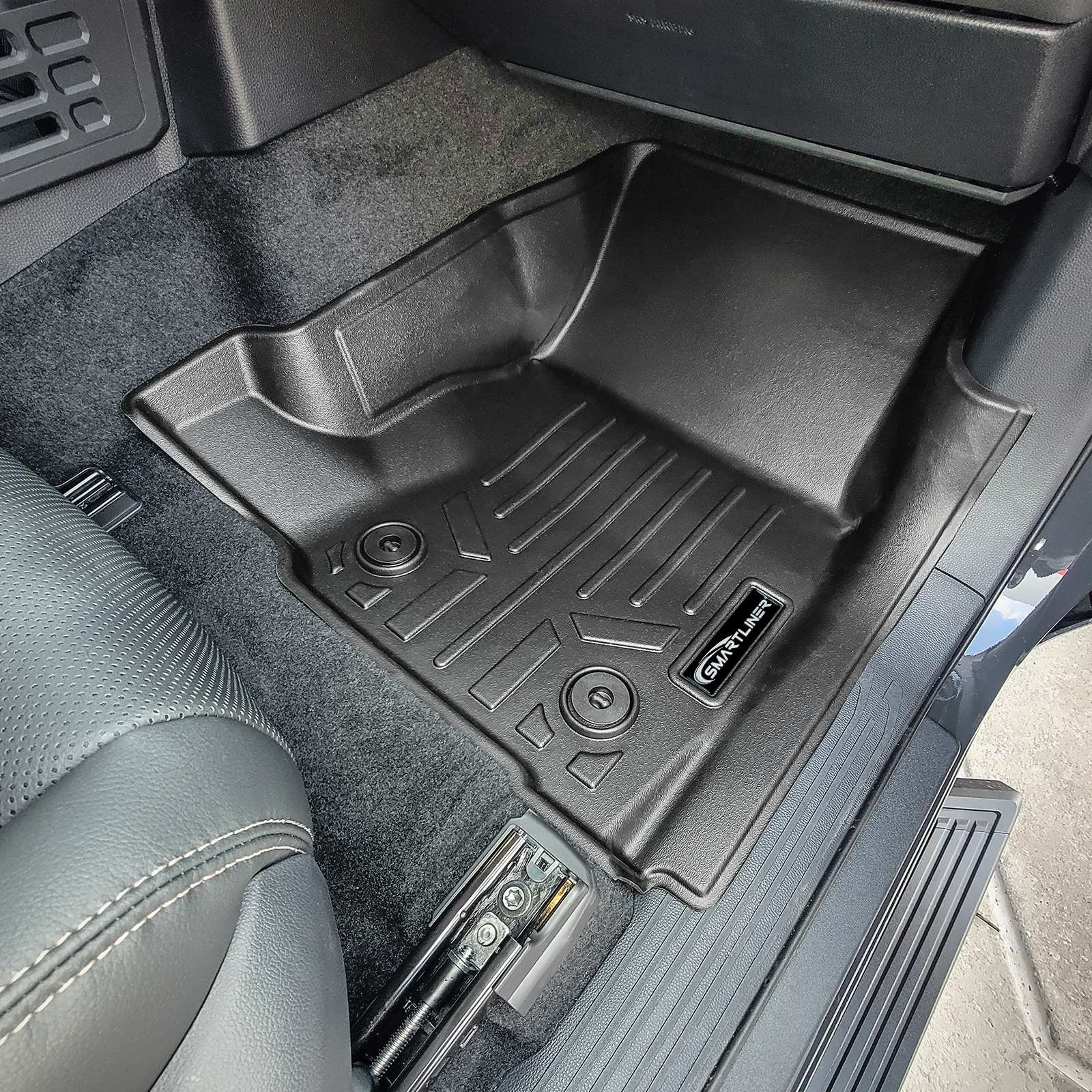 SMARTLINER 2024 - 2025 Toyota Tacoma Double Cab Custom Fit Floor Liners