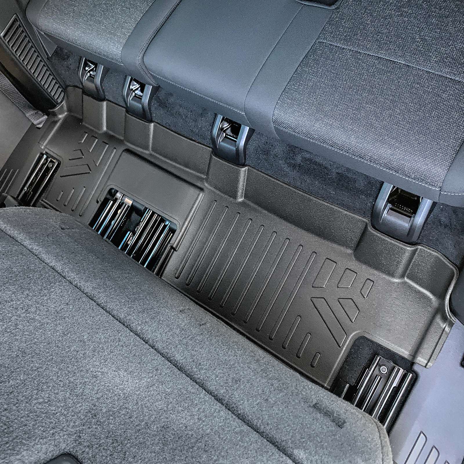 SMARTLINER 2024 - 2025 Chevrolet Traverse 8 Passenger Custom Fit Floor Liners