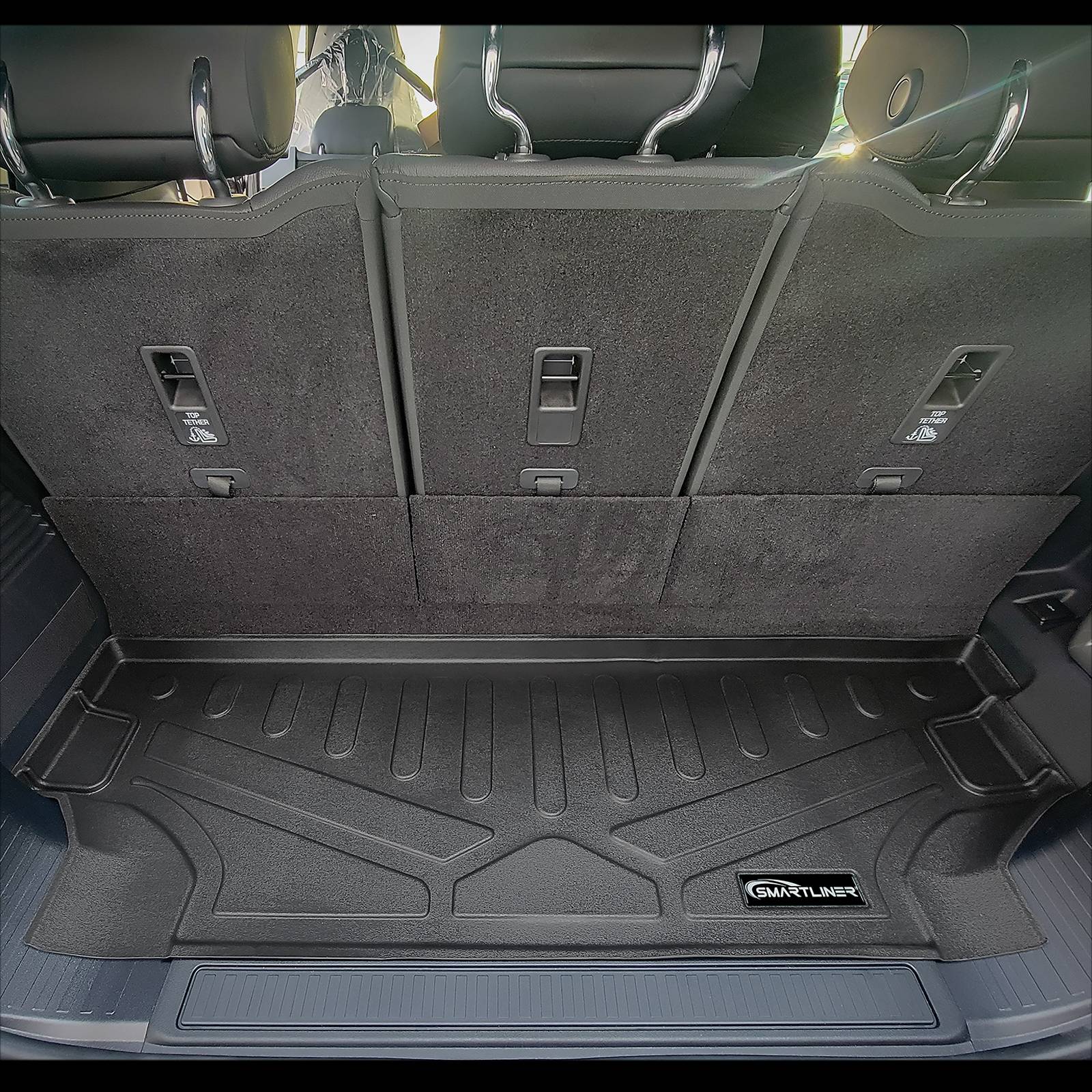 SMARTLINER 2023 - 2025 Land Rover Defender 130 8 Passenger Custom Fit Floor Liners