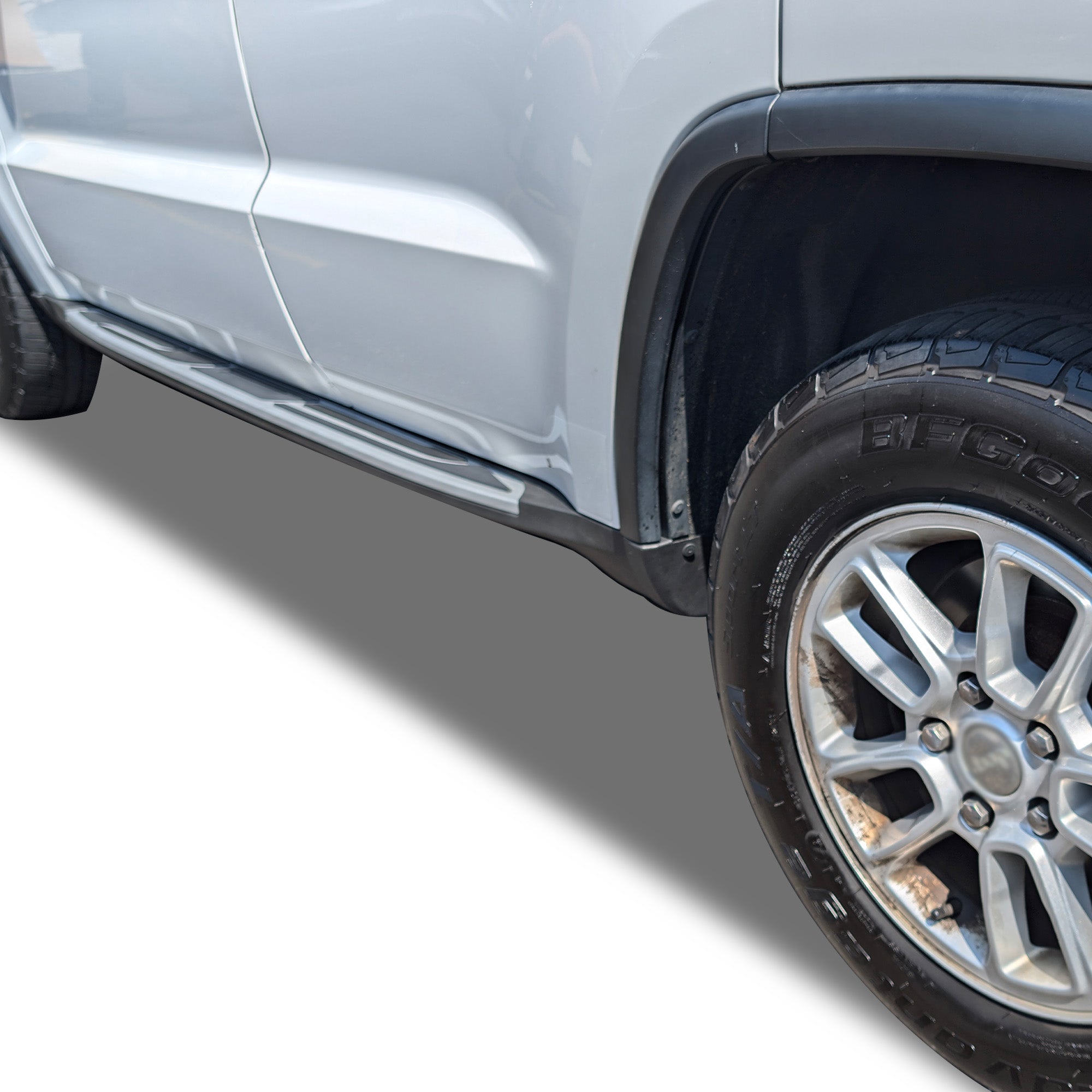 2011-2026 Jeep Grand Cherokee Oem Replica Running Boards | Black Horse Off Road - Image 2