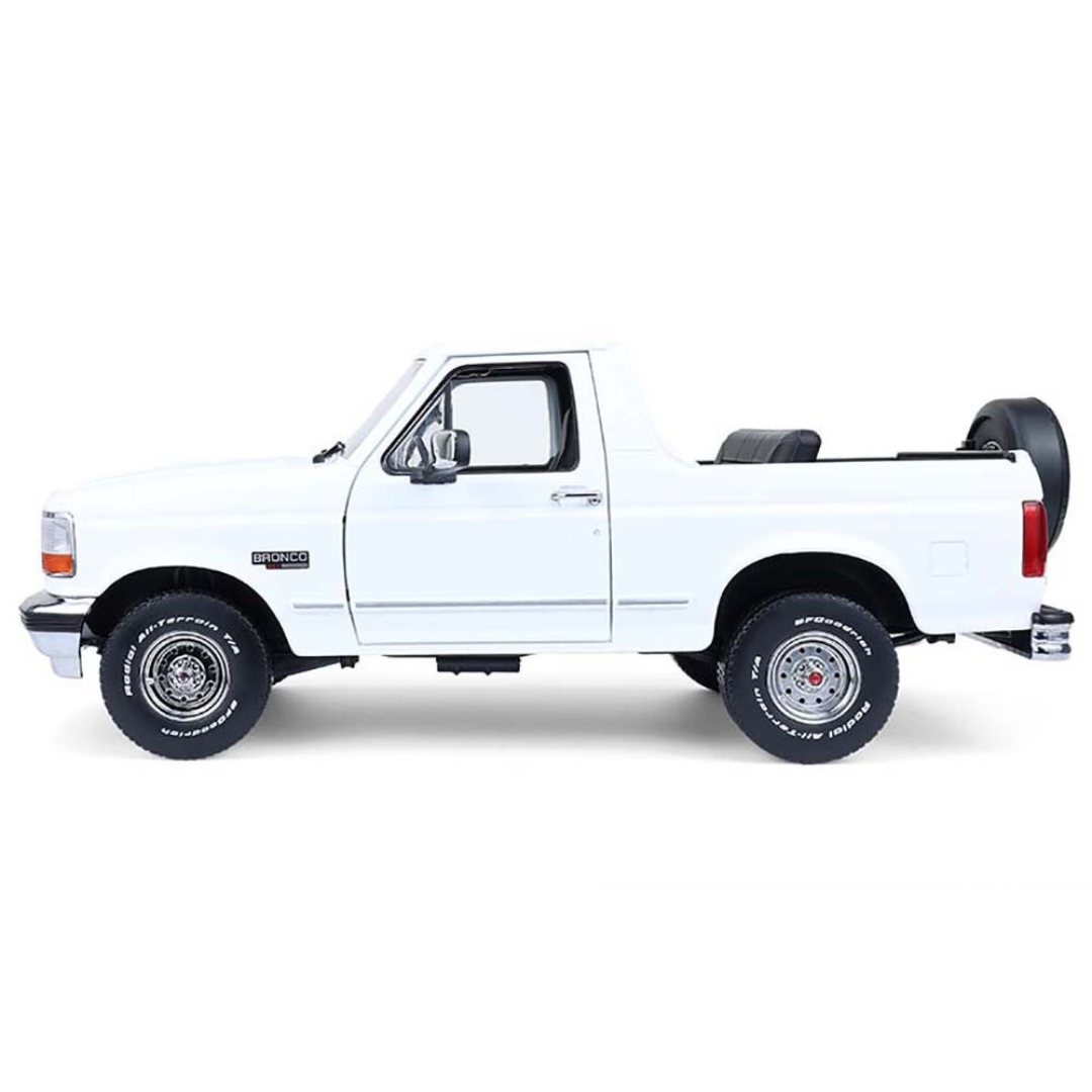 1993 Ford Bronco XLT Oxford White "Artisan Collection" 1/18 Diecast Model Car