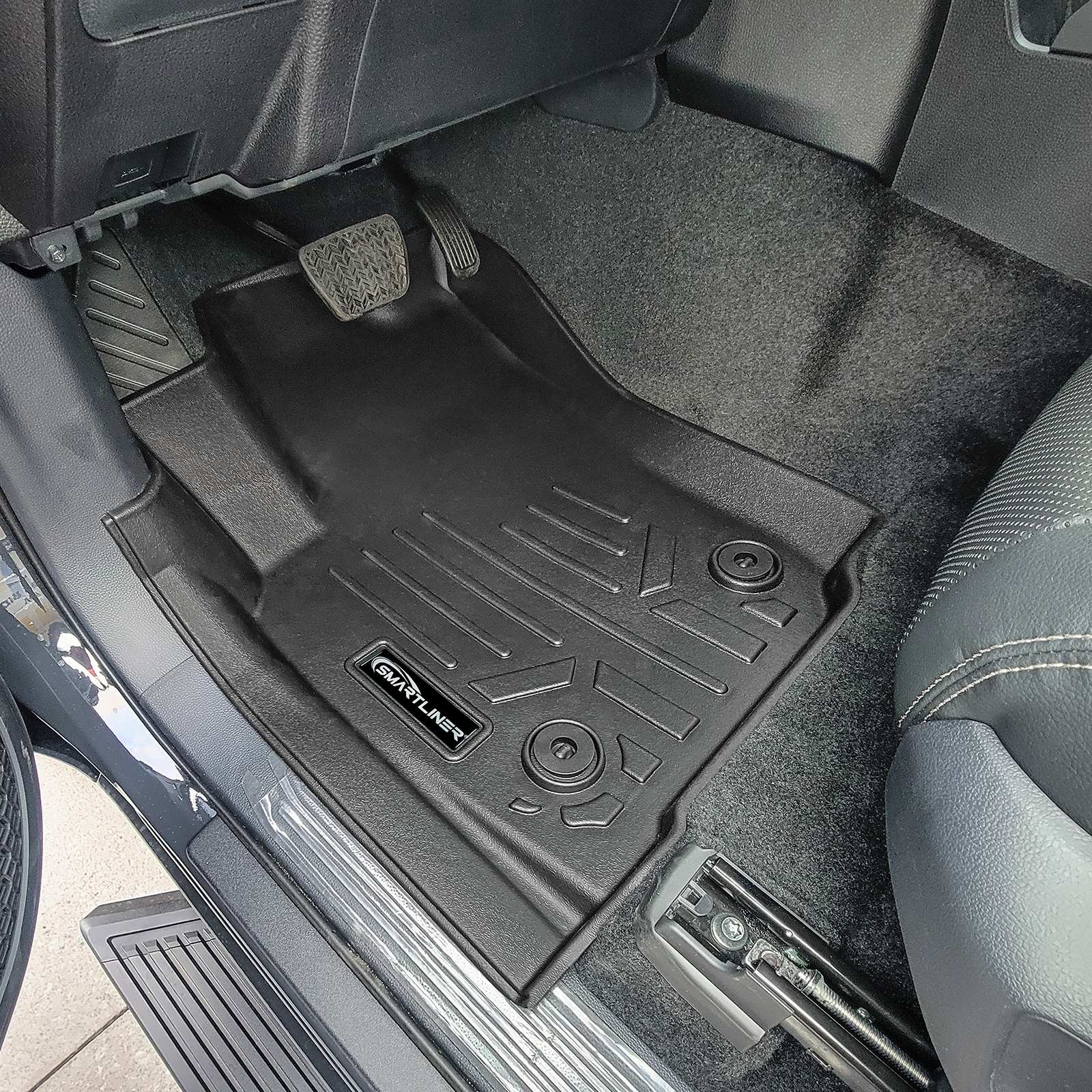 SMARTLINER 2024 - 2025 Toyota Tacoma Double Cab Custom Fit Floor Liners