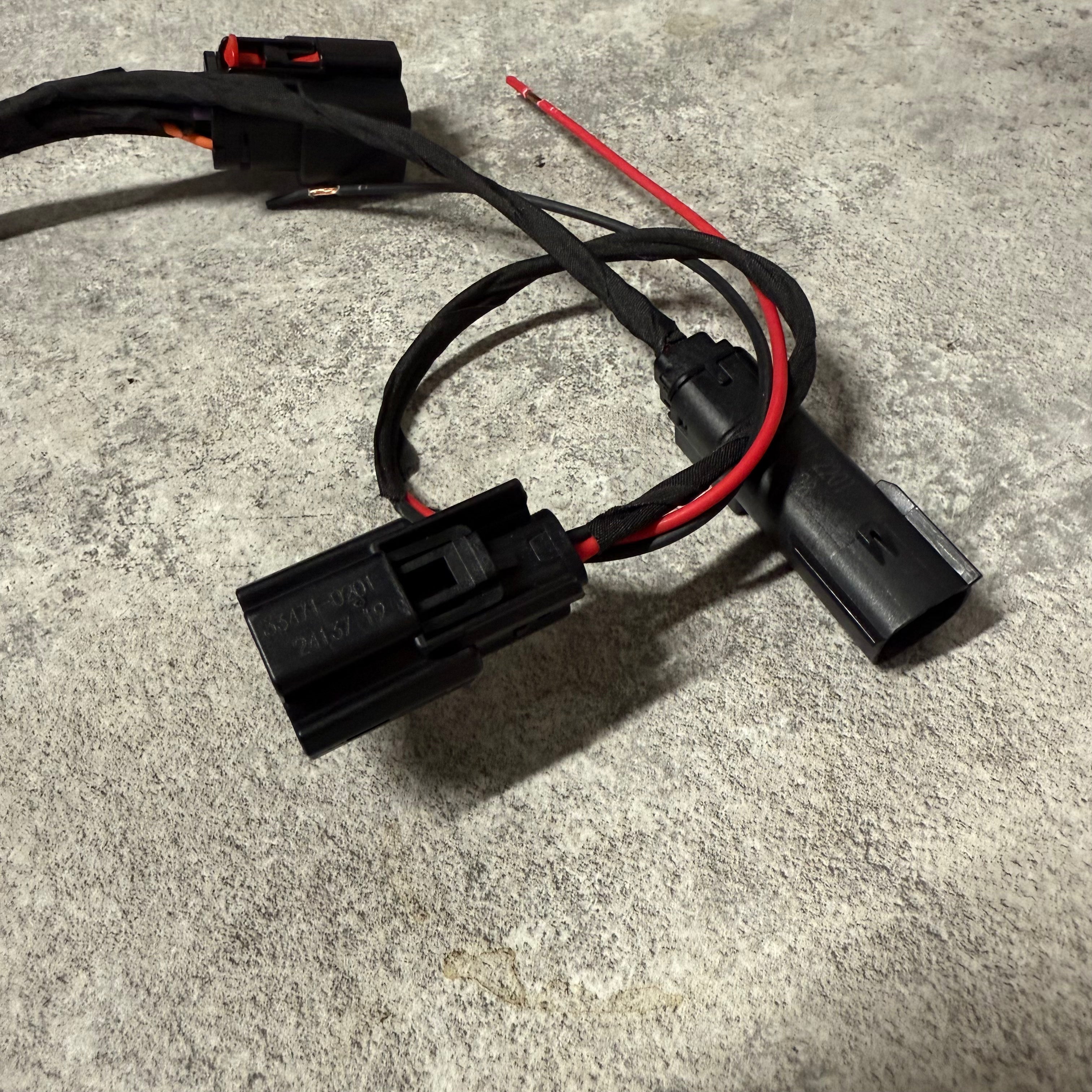 Headlight breakout harness 2024-2026 Chevrolet Silverado HD models