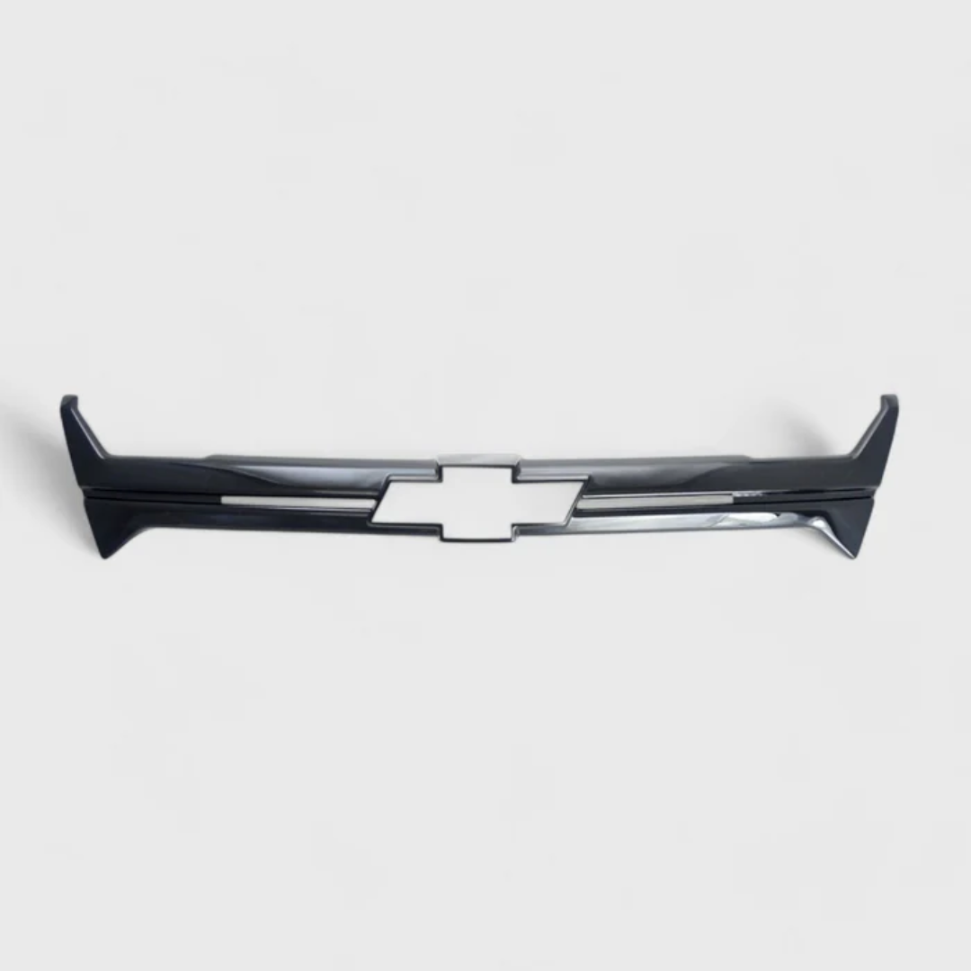 2021-2022 Chevrolet Colorado Chrome Delete Grille Overlay