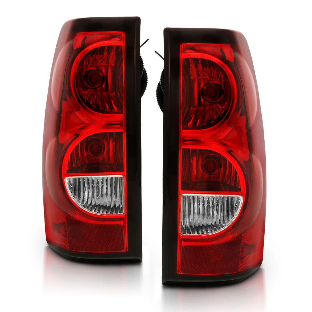 Chevy Silverado 03-06 1500/2500/3500 07 Classic Tail Lights Red/ Clear Lens (OE TYPE)(DOES NOT FIT DUALLY MODELS)