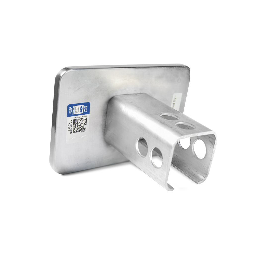 Ford Explorer Hitch Plug XL