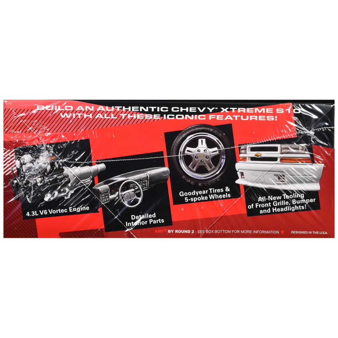 Skill 2 Model Kit 1999 Chevrolet S-10 Xtreme Pickup Truck 1/25 Scale Model