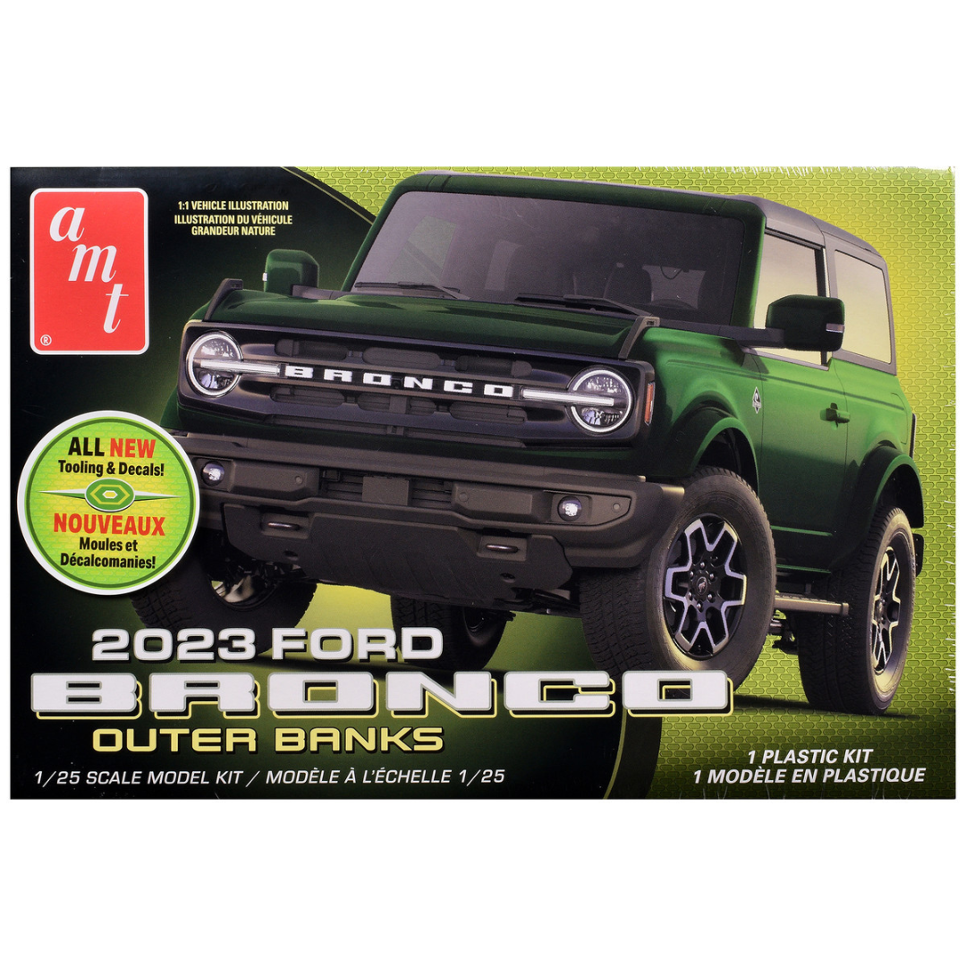 Skill 2 Model Kit 2023 Ford Bronco Outer Banks 1/25 Scale Model
