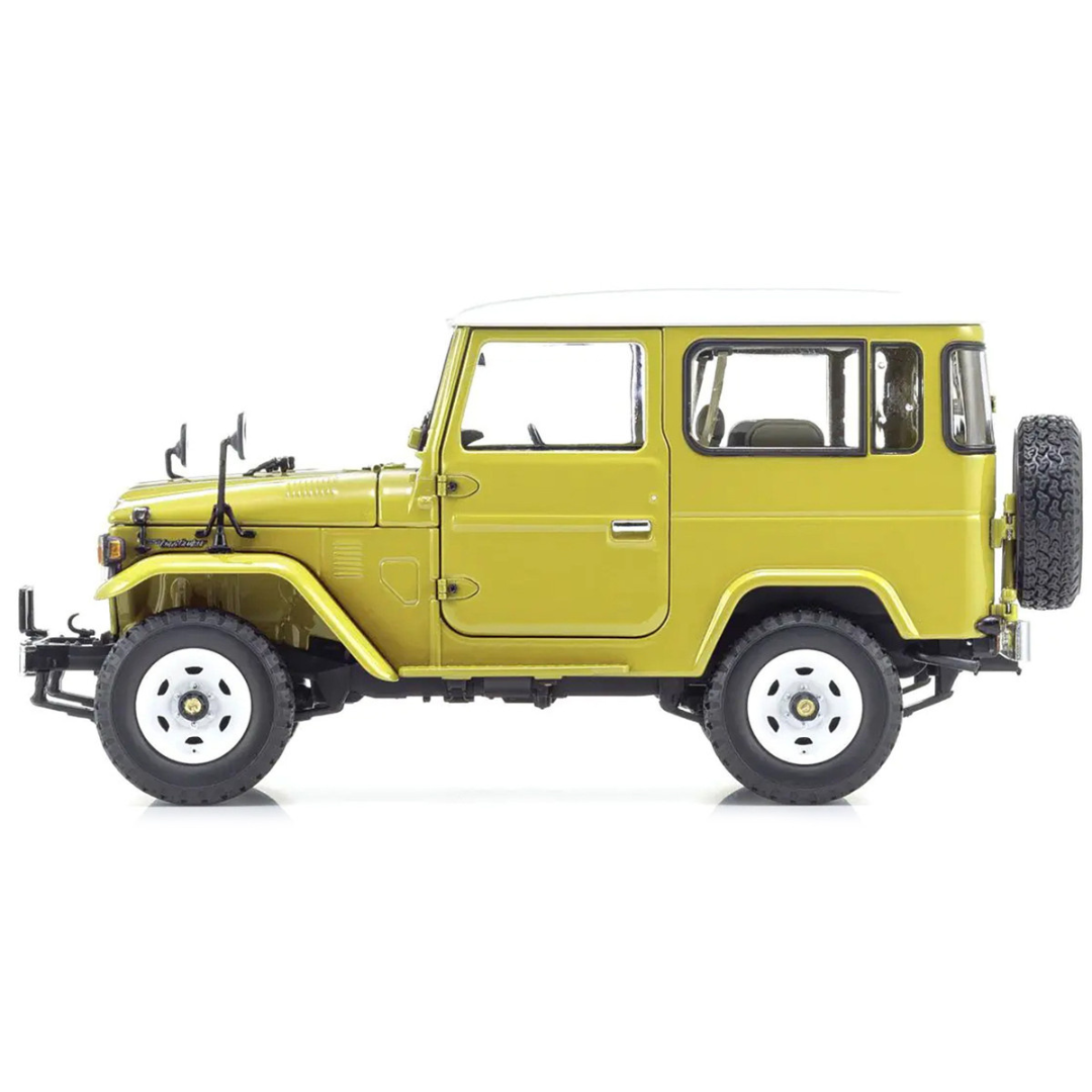 Toyota Land Cruiser 40 Van RHD (Right Hand Drive) Yellow 1/18 Diecast Model Car
