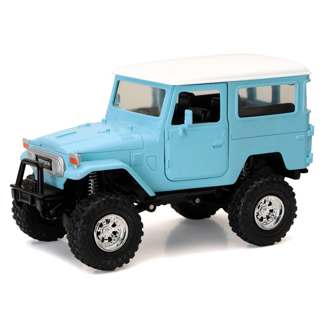 Toyota Land Cruiser FJ40 Light Blue with White Top "Xtreme Off-Road" Series 1/24 Diecast Model